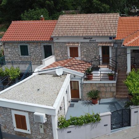 סטאריגרד-פקלניצה Holiday Home Skevini Dvori מראה חיצוני תמונה